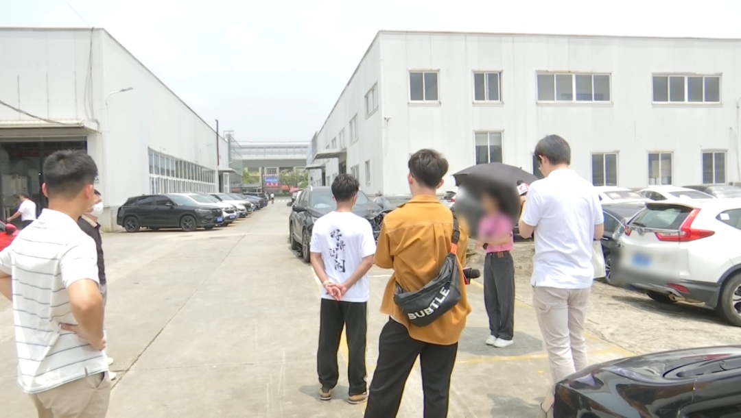 新车未提被冰雹砸坏 4S店竟拒绝退换？