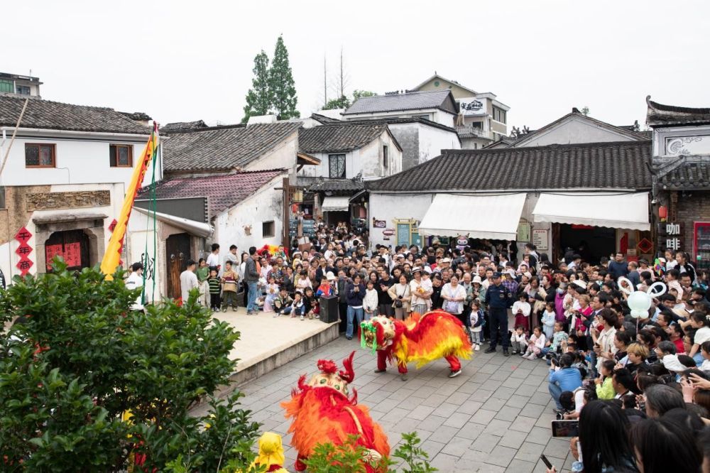 浙江兰溪：古街巷人气旺 新业态“火”出圈