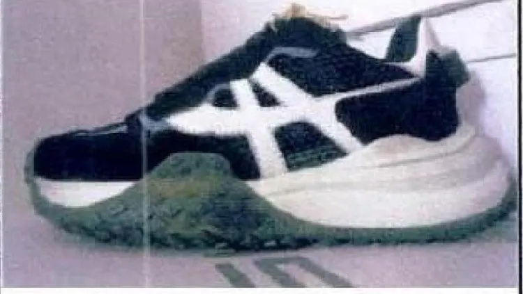 为品牌鞋子做代工后,竟用剩料继续加工该品牌倒卖,夫妻双双被抓 为品牌鞋子做代工后,竟用剩料继续加工该品牌倒卖,夫妻双双被抓