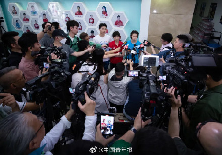 女子十米台双子星一起迈向巴黎 女子十米台双子星一起迈向巴黎