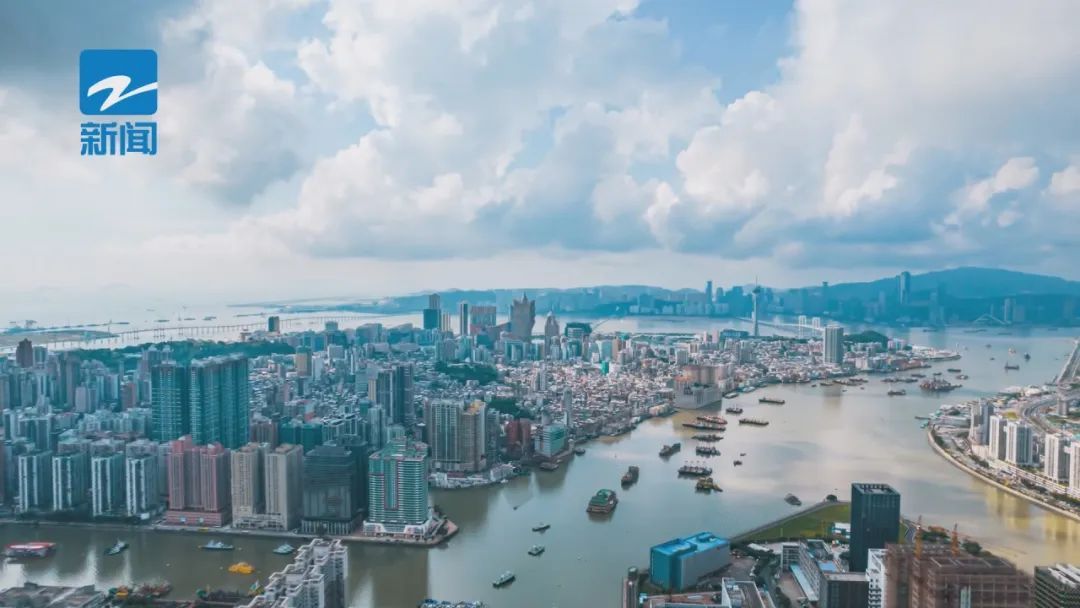 五分钟就能搞定！“三本证”全程网办开始，注意：这些照片可能通不过