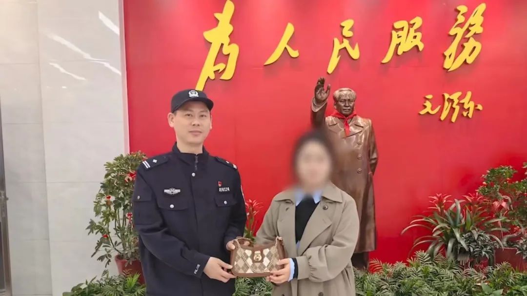 线上很红，线下很累！走进凌晨的坡子街派出所