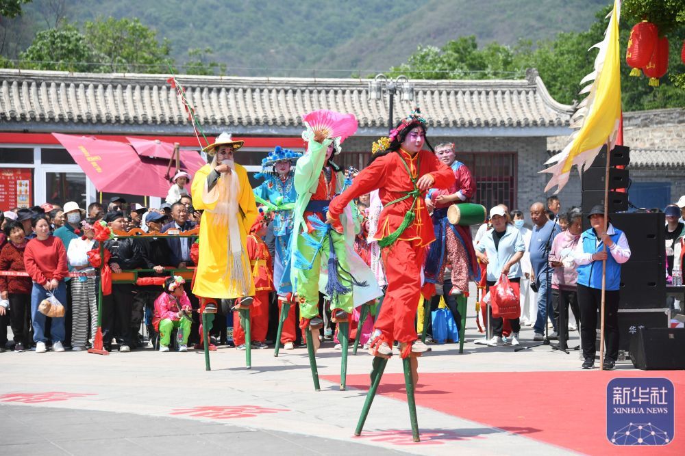 北京平谷：第三十五届丫髻山庙会开幕