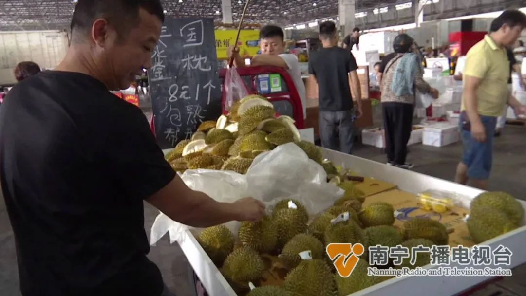 榴莲100元3个？南宁人的“榴莲自由”来了吗