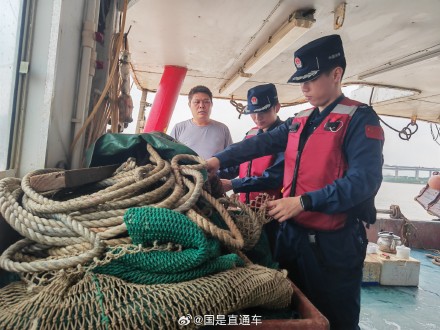 南海各级海警机构启动伏季休渔专项执法行动 南海各级海警机构启动伏季休渔专项执法行动