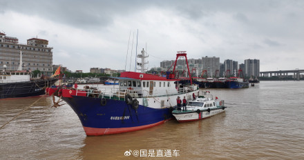 南海各级海警机构启动伏季休渔专项执法行动 南海各级海警机构启动伏季休渔专项执法行动