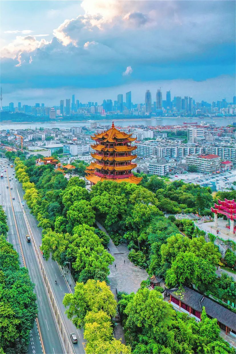 黄鹤楼官宣：背诗可免费游！