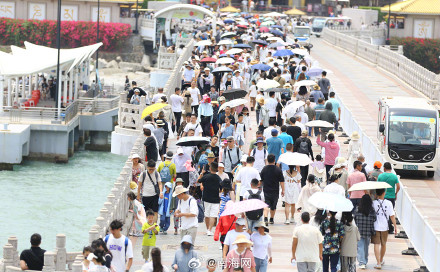 “五一”假期,海南旅游接待逾332万人次 旅游总花费超43亿元 “五一”假期,海南旅游接待逾332万人次 旅游总花费超43亿元