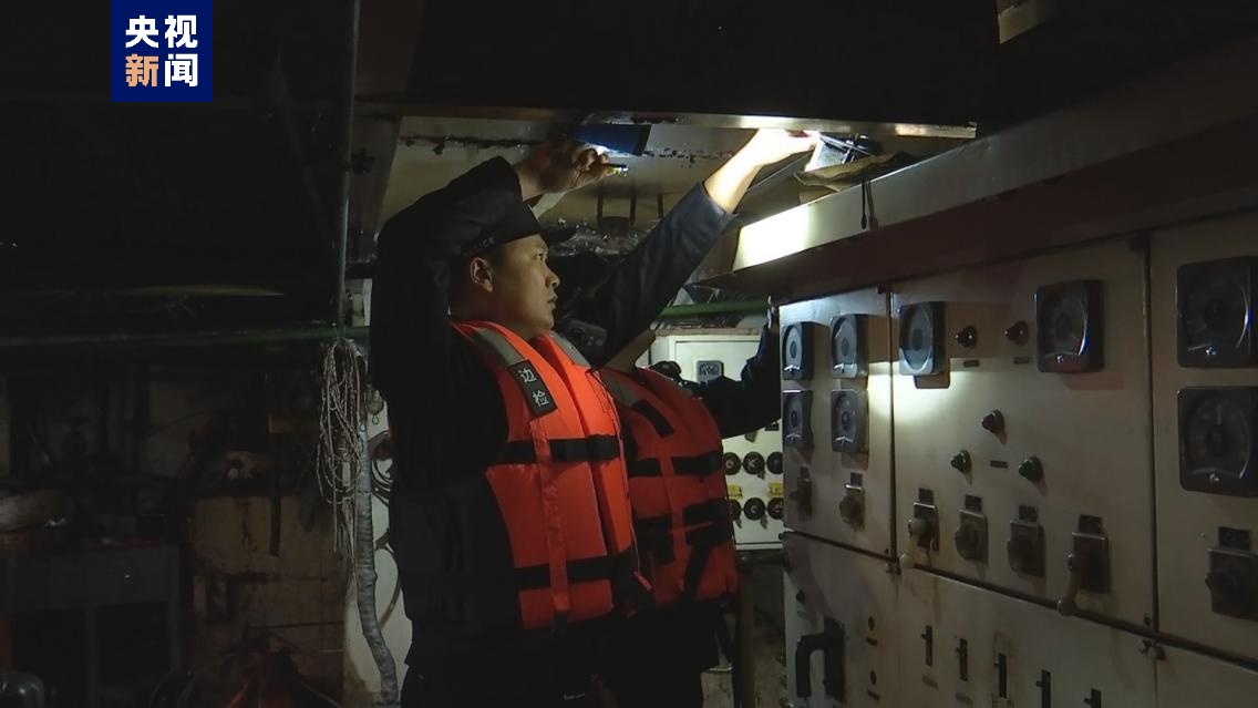 松花江全线进入航运期 首航出口货物共1540余吨