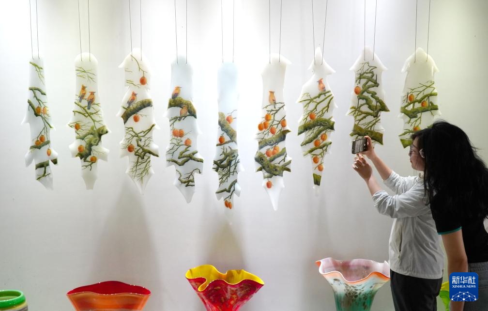 山东博山:创新推动琉璃焕新彩 山东博山:创新推动琉璃焕新彩