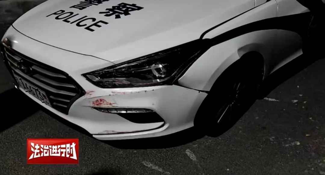 北京街头一男子撞警车还试图闯卡!交警一查:呵,前科累累! 北京街头一男子撞警车还试图闯卡!交警一查:呵,前科累累!