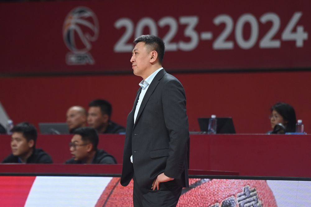 CBA季后赛:新疆伊力特晋级总决赛 CBA季后赛:新疆伊力特晋级总决赛