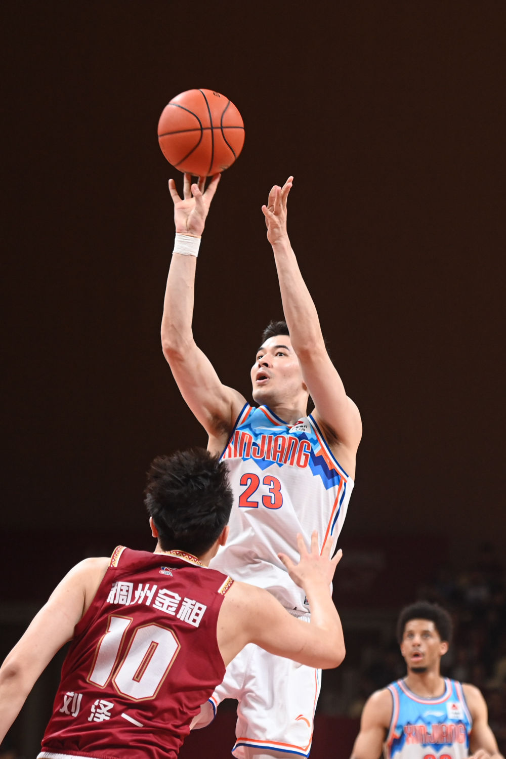 CBA季后赛:新疆伊力特晋级总决赛 CBA季后赛:新疆伊力特晋级总决赛