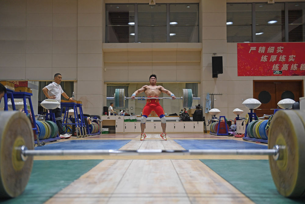 巴黎奥运预备式|国家举重队举行媒体公开课