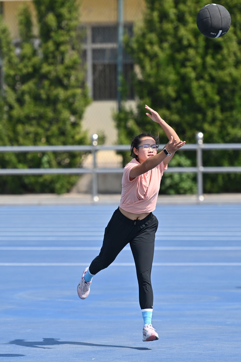 巴黎奥运会 | 全力冲刺!中国田径女子4X100米接力队力拼奥运资格 巴黎奥运会 | 全力冲刺!中国田径女子4X100米接力队力拼奥运资格