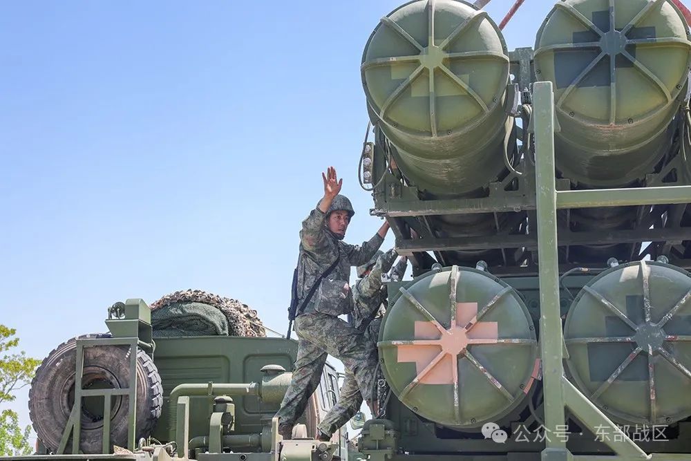 防空尖兵的硬核比拼，燃！