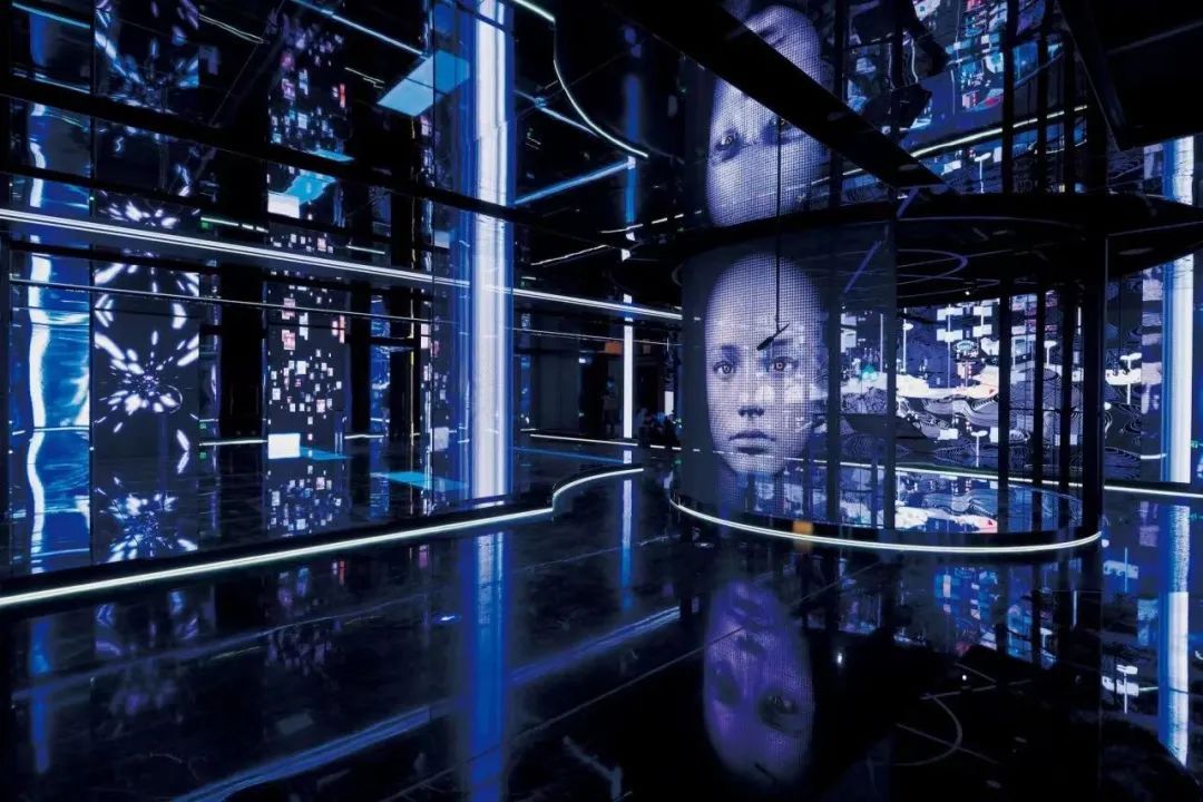 机器人上岗,户外阅读空间月底开启!北京城市图书馆的夏季不完全阅读指南 机器人上岗,户外阅读空间月底开启!北京城市图书馆的夏季不完全阅读指南