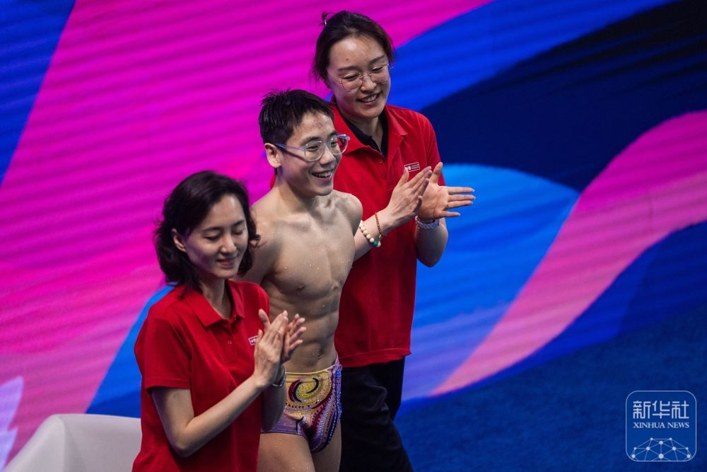 花样游泳丨全国冠军赛：郭牧也夺得男子单人自由自选冠军
