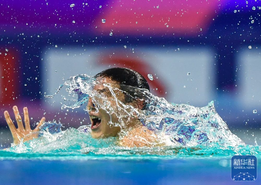 花样游泳丨全国冠军赛：郭牧也夺得男子单人自由自选冠军