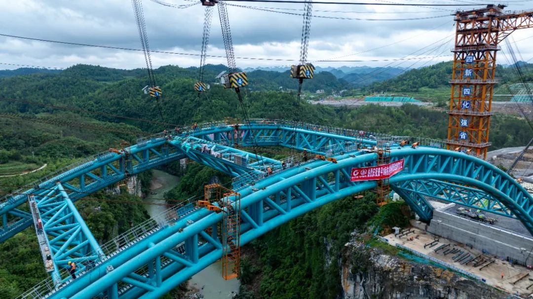 贵阳2个半小时“飙拢”广西！出海通道取得新突破→