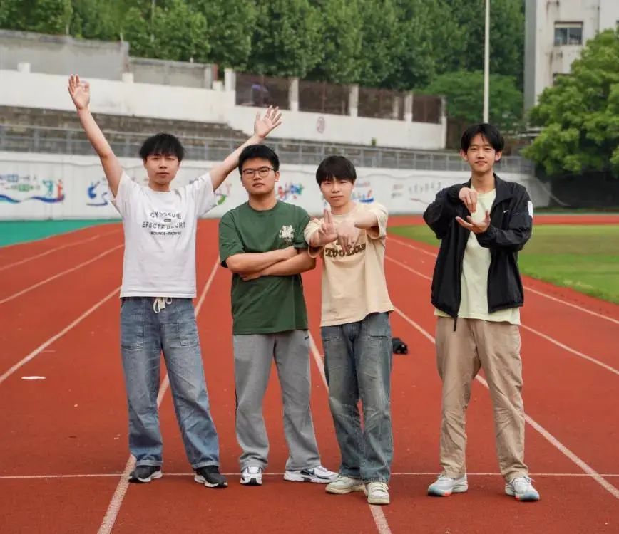 厉害了！南华大学出现“学霸宿舍”！4人将集体深造