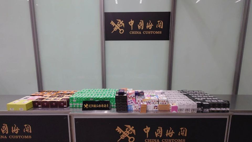 拍立得、相纸、动漫卡片……沈阳海关发现未申报超量物品334件