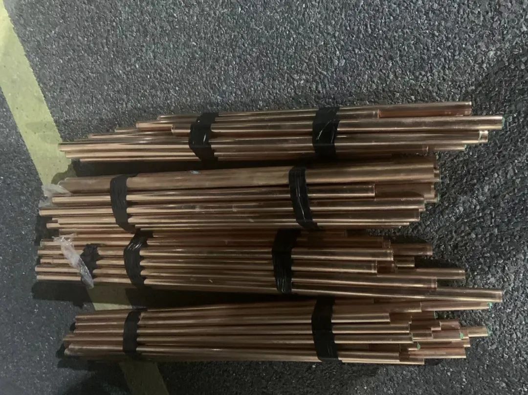 天真！戴个头套就认不出你了嘛？！