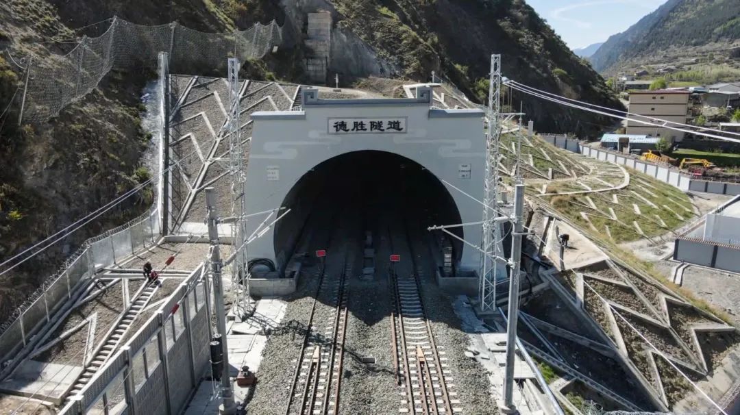 预计年内通车！成都⇌黄龙九寨开启动车时代
