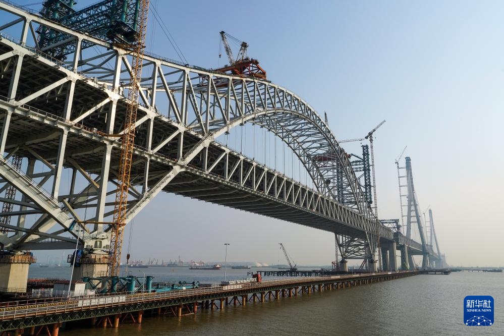 常泰长江大桥建设有序推进