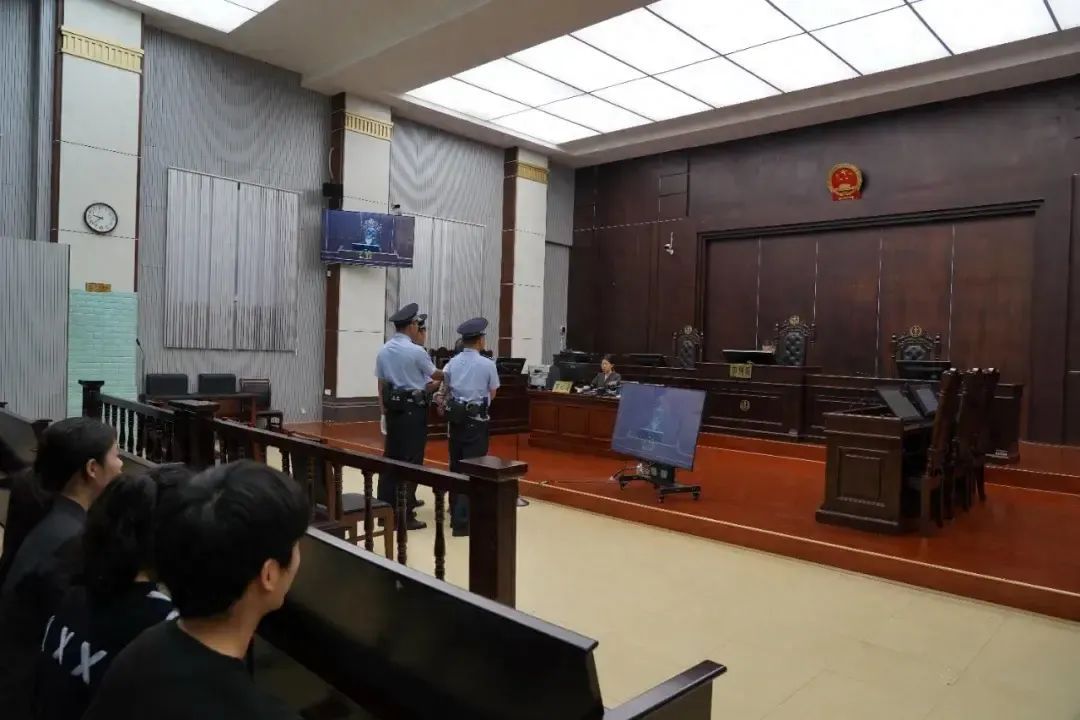 因琐事故意杀人致1死1伤！黄诗日被执行死刑