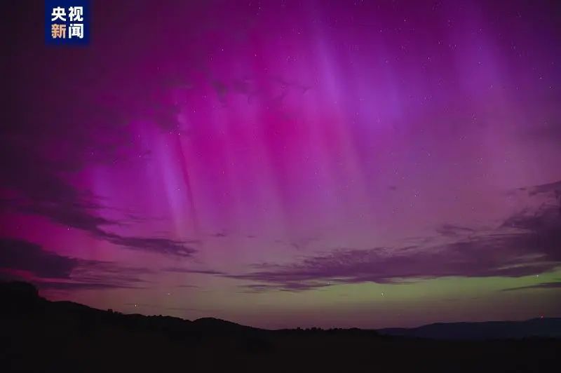 快看!极强地磁暴引发的绝美天空! 快看!极强地磁暴引发的绝美天空!