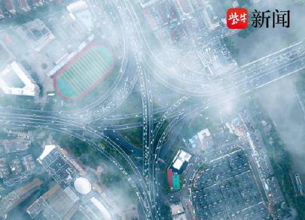 雨后南京朦胧梦幻如仙境 雨后南京朦胧梦幻如仙境