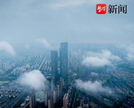 雨后南京朦胧梦幻如仙境 雨后南京朦胧梦幻如仙境