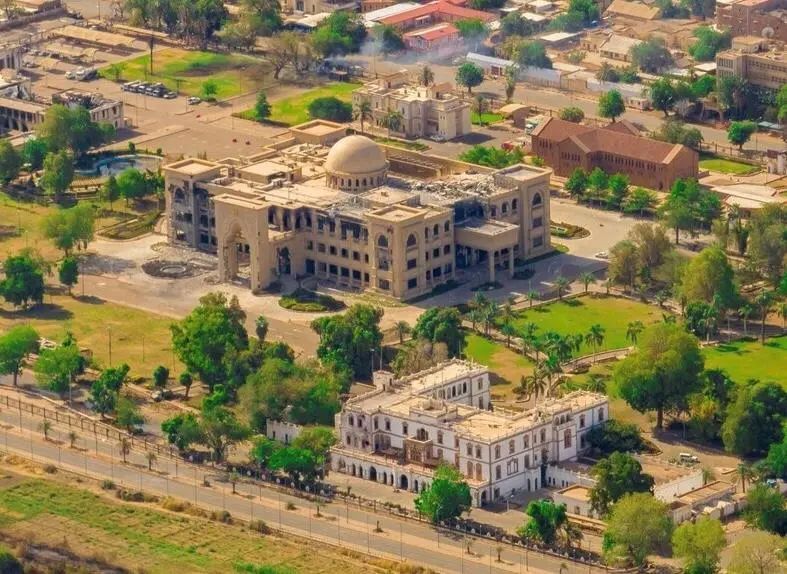 突发!苏丹总统府遭轰炸 突发!苏丹总统府遭轰炸