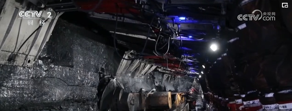 新能源汽车市场兴起 汽车行业迎钢材消费量新高 企业利润持续增长 新能源汽车市场兴起 汽车行业迎钢材消费量新高 企业利润持续增长