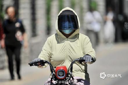 30.1℃！北京迎今年来首个30℃  午后阵风可达6级左右