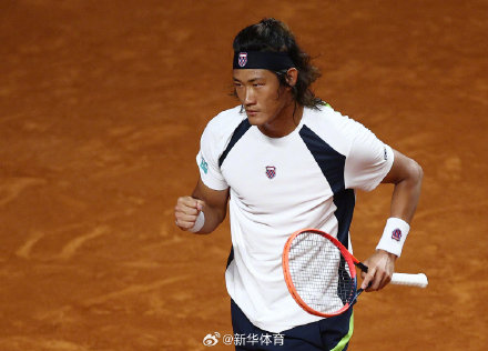 张之臻挺进罗马大师赛男单16强