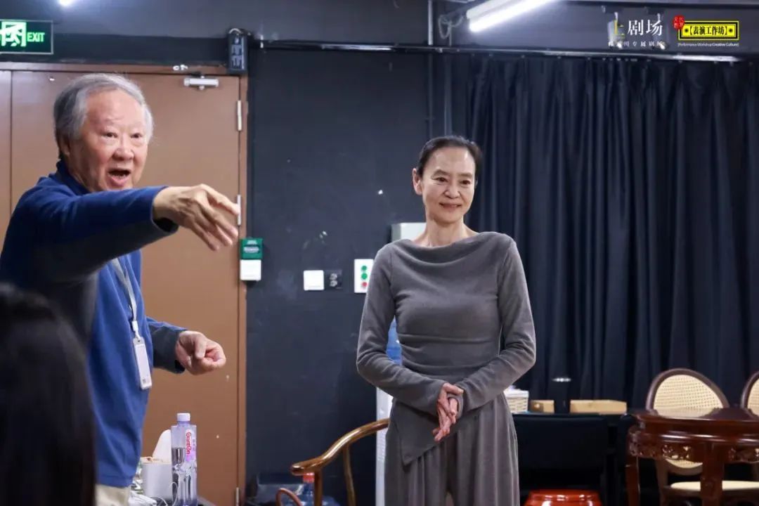 时隔30年再登台,刘雪华如何诠释《张爱玲的最后一夜》? 时隔30年再登台,刘雪华如何诠释《张爱玲的最后一夜》?