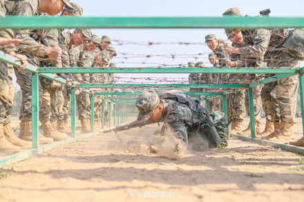 战味十足！直击新兵训练现场