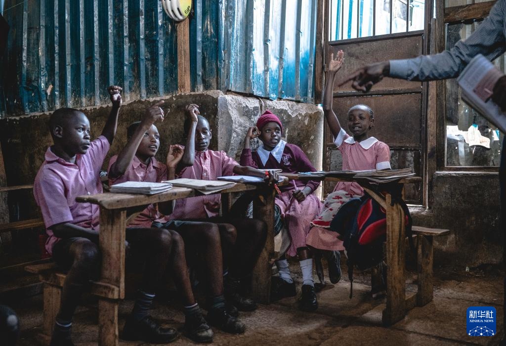 肯尼亚受极端天气影响学校陆续开学