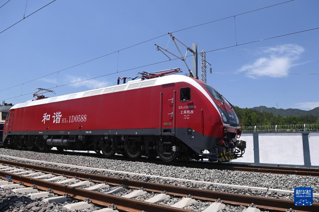 浙江：杭温高铁启动接触网热滑试验