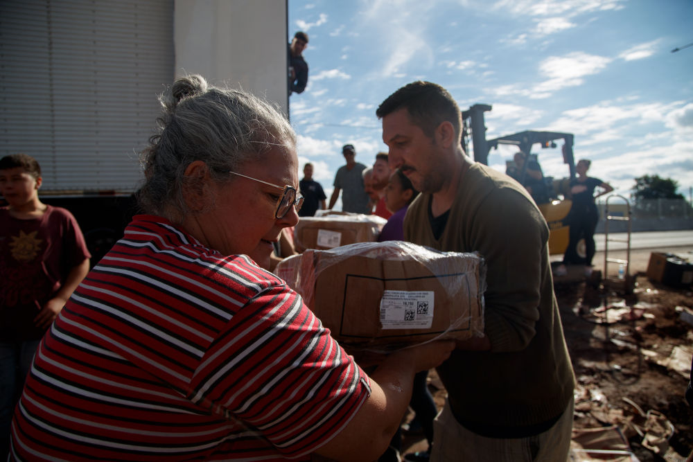 巴西洪灾持续 已致近150人丧生