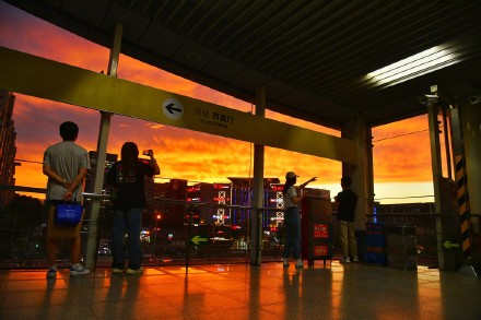 北京晚霞火烧云太美了