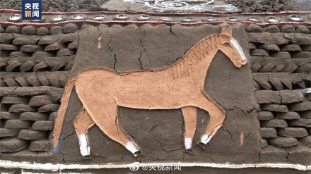 “粪”外有才！四川牧民用牛粪雕了个动物园