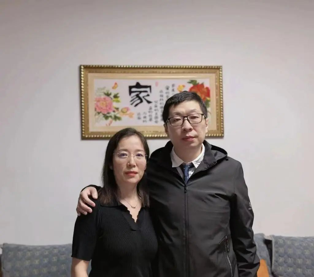 只因路上多看一眼便救人一命！这对“医生夫妻”真赞