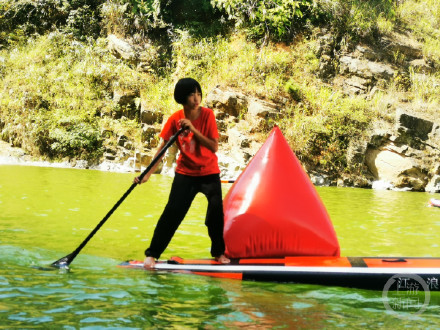 13岁女生江中桨板训练救起落水者，5天后斩获国内俱乐部联赛冠军