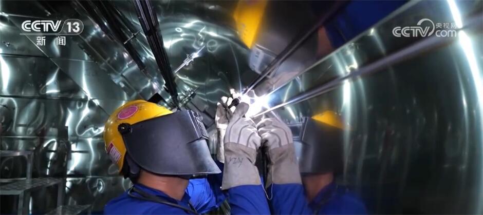 从天空到海洋 “中国制造”赋能高质量发展 “制造强国”步伐持续加快