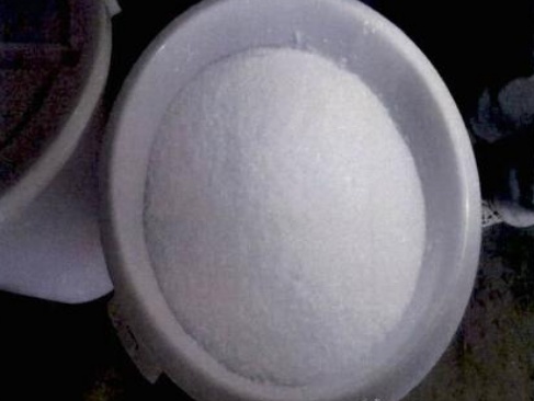 “脸都用烂了”，这些“大牌美妆”，生产基地竟在养猪场里……