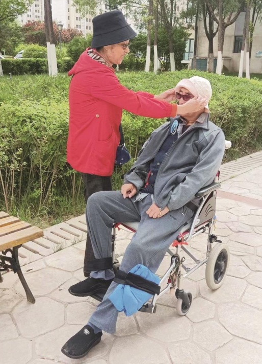 这个动作，西宁的陈永红重复了16年