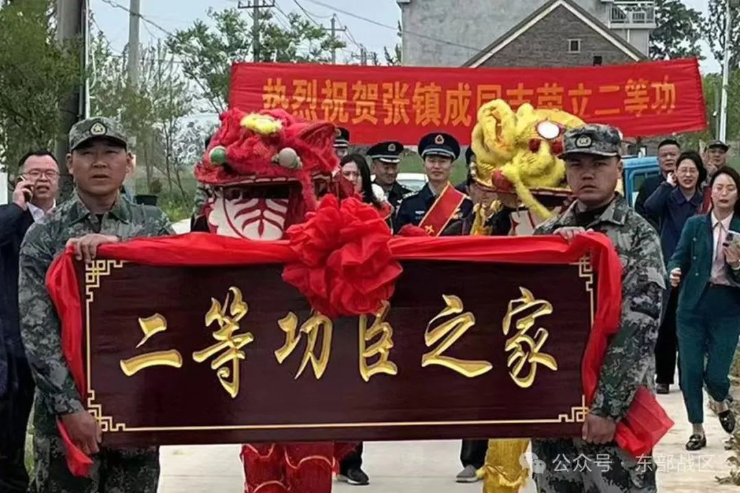 他军校毕业前参加招飞,如今成为特级飞行员,荣立二等功! 他军校毕业前参加招飞,如今成为特级飞行员,荣立二等功!